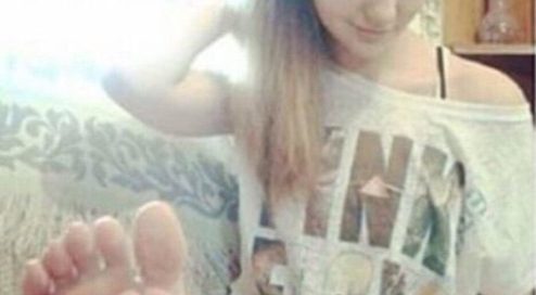 worthlesscuck: castration4me:Duh
That is a perfect “down there”... 8