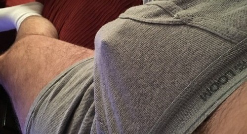 funcouple123abc:
I’m locked up. She put my cage on me... 7