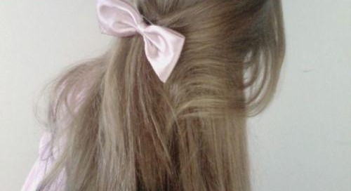 Please don’t squirt on my hair, I have washed them extra... 3