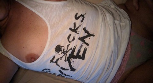 seemeviewme: I need a good hard cock in the morning... 3