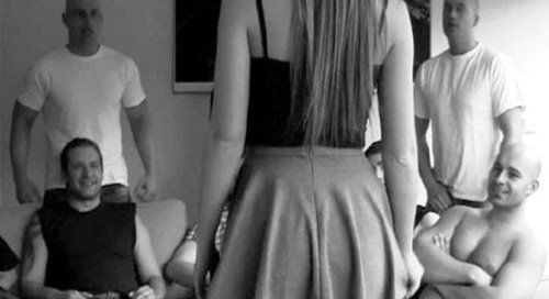 be-gentle-to-your-sissy: One customer booked me online, four... 10