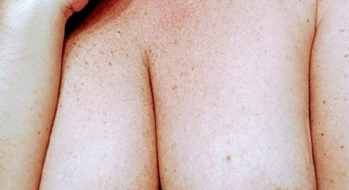 seemeviewme: What do you wanna do to my tits….. Message me and... 3