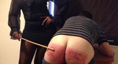 archivallolo83:
superiorblackdommes:
Ava means business; but... 3