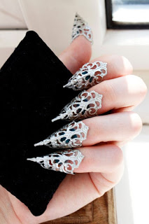 Julie Dominated by Violet! 15 claws