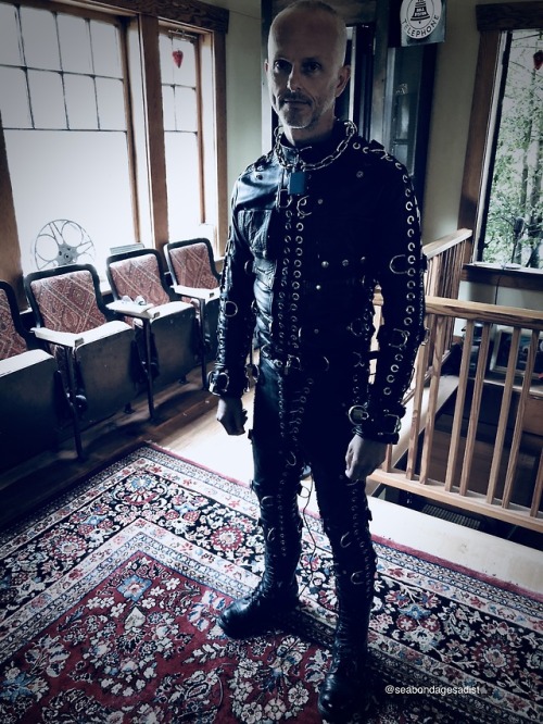 seabondagesadist:The last thing I got to do with @steveloveskink... 2 tumblr pe5fbkBPsT1uukgz5o1 500