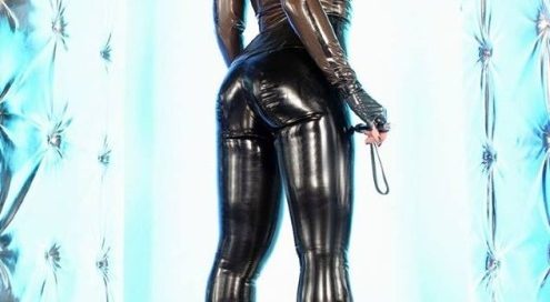 thelat3xbitch: If I am lucky, Mistress will unzip her latex... 5