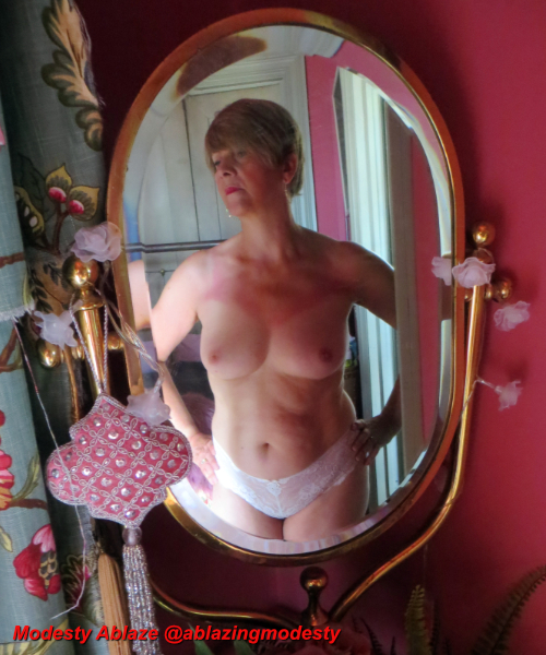 Modest Reflections #Boobday Friday 2 Modesty Boobday 2740