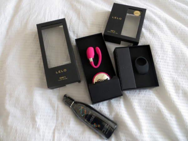 Modesty Ablaze reviews Tantalize Me Gift Boxes @TantalizeMe_com 6 Modesty Ablaze Tantalize Me Adult Gift Boxes 6