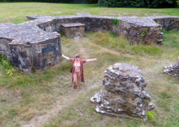 Modestly Cryptical #sinfulsunday 4 ModestySinfulCrypt 2511